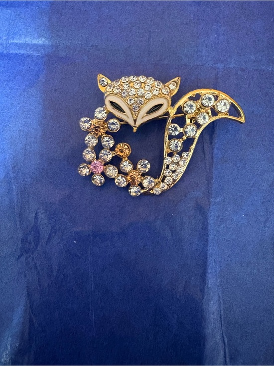 Jewelry - Gold Fox Crystal Brooch - Sparkling Animal Pin